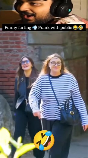 Big fails 😂🤣!! funny farting 💨 prank with central park #shorts #fart