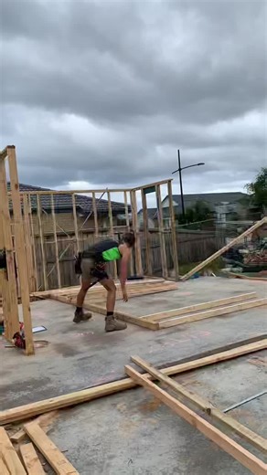 Logan Fursland (@loganfursland)’s videos with Low Down - venbee & Dan Fable