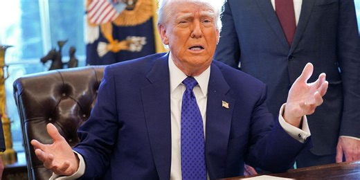 Retiring senator 'sassing' Trump admin in belief tide turning against president: analysis