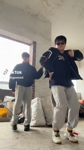 Dance Steps Inspired by Ed Sheeran's Azizam Challenge