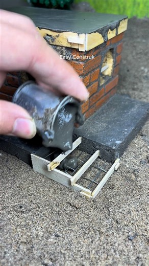 Easy Construk on Instagram: "Easy build tiny house: make steps #construction #simple #building #diy #stopmotion #satisfied #tinyhome"