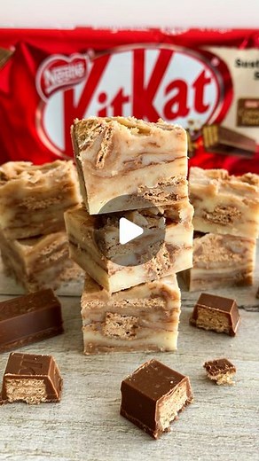 Fitwaffle | Eloise Head | 3-INGREDIENT KITKAT FUDGE 😍 This fudge is super quick and easy to make with just 3-ingredients! It’s sweet and creamy and packed with... | Instagram