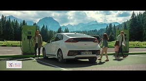 Hacerlo todo más fácil, más inteligente… y con energía 100% renovable. Así son las Soluciones Smart de Iberdrola. #SmartMobility | Iberdrola Clientes