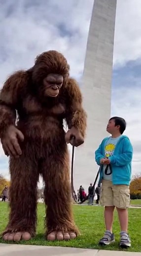 Visiting the arch | Faith Davis