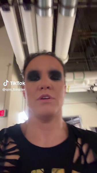 WWE Smackdown vs WWE RAW: A Stupid Showdown