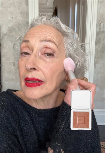 Achieve Soft Contouring for a Naturally Defined Look