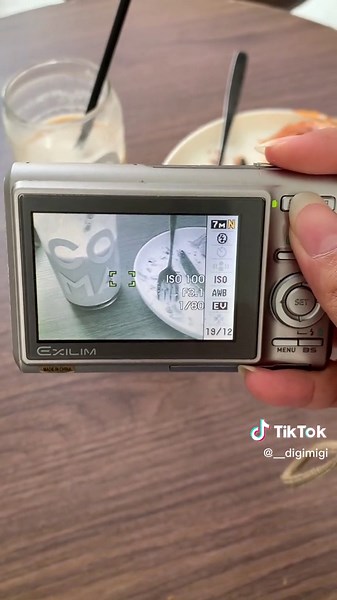 Casio Exilim Z75 Digital Camera Review