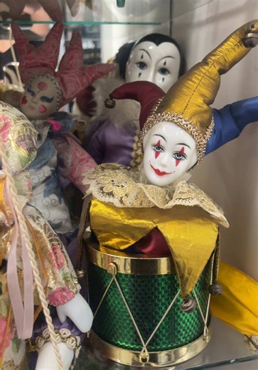 Explore Creative Clowncore Costume Ideas