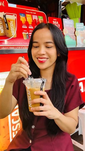 Foodies & Lifestyle on Instagram: ". Sekarang Menu Caffe latte di Nescafe bisa pilih tingkat gula! Ada yang normal, less sugar atau nano Kalau aku paling suka yang Nano, bikin Caffe lattenya makin bold, ada manisnya dikittt tapi asli ini enak bener! Kalian udh cobain Caffe lattenya Nescafe belum? Kemarin aku cobain Nescafe outletnya yang di Cangkuang kab Bandung Save alamat lengkapnya jangan lupa mampir Nescafe Cangkuang 📍Jalan raya Soreang - Banjaran Cangkuang, kec Cangkuang Kab Bandung #nesca