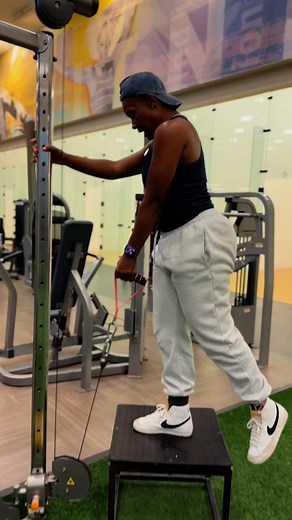 4.7K views · 157 reactions | CABLE MACHINE RDL’s ️️ This hits the hamstring glute connect soooooooooooo good. . Start with a weight you can manage. Control • CORE TIGHT ✨HAPPY TRAINING✨ Muscle Over Momentum 4 Week Workout Plan  IN BIO #fitness #workouts | Priscilla L. Andrews | Facebook