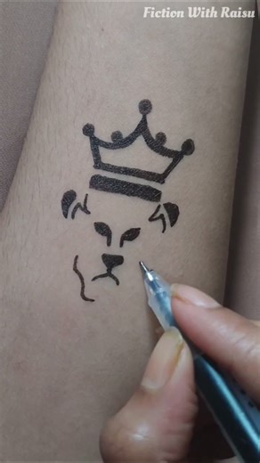 How to Make Lion Art on Hand with Black Pen 🦁🖤 #art #lionart #handart #inkart #viralvideo #shorts