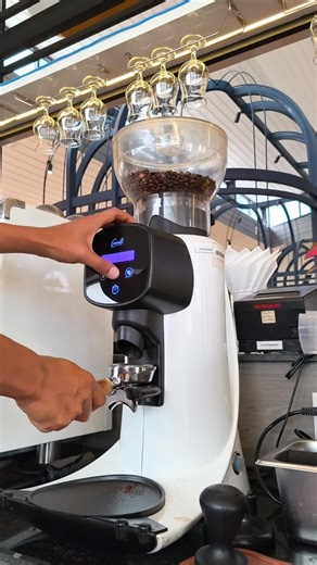 The Best Place for a Coffee Date? ☕ Come and visit to DG Bistro. ☘️ #DGBistro #Bistro #NayPyiTaw #Coffee #Cake #Bakery