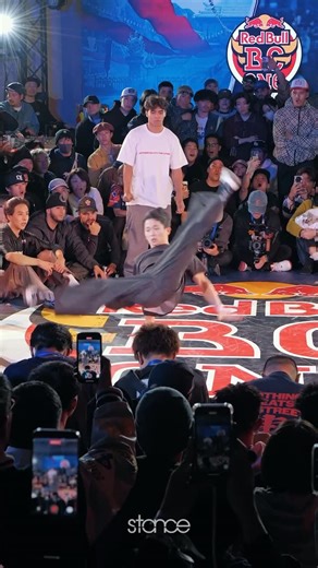 stanceelements on Instagram: "Bboy Monkey King has crazy powermoves 👑 🐒 @dreamrunnerz_monkeyking"