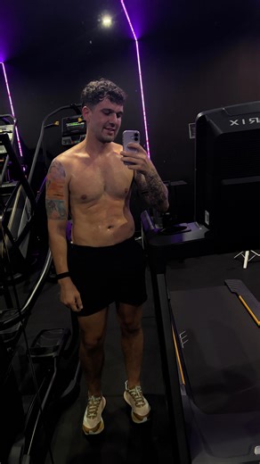 Jordan Lambert | Online Coach | Personal Trainer on Instagram: "“Sprinters have big glutes so start sprinting.” Not quite. They don’t have strong glutes because they sprint. They’re fast sprinters because they’ve built powerful glutes in the gym. Strength comes first. Speed is a by-product of power. If you want to move like an athlete, train like one. Lift heavy. Get strong. Then let that strength show up in your sprints."