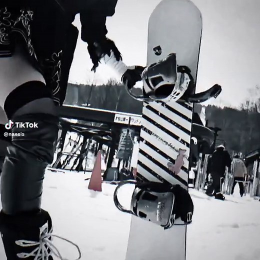 2B Snowboarding Edits | Amazing Nier Automata Cosplay