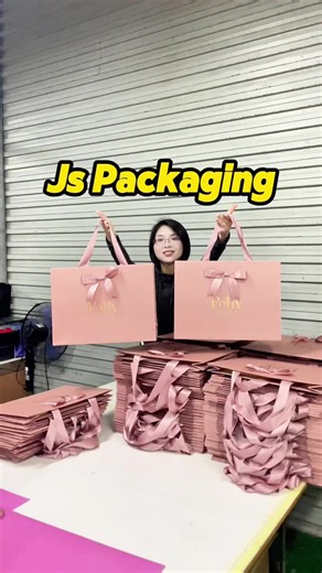 Custom brand paper bags for clothes, enhance the brand packaging, js packaging support packaging solution, moq1000pcs.#manufacturer #packagingfactory #paperbag #custompaperbag #bagfactory #jspackaging #packagingideas #manufacturer #manufacturing #bow #paperbagchallenge