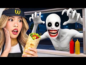 I Worked The NIGHT SHIFT In ROBLOX SCARY SHAWARMA KIOSK..