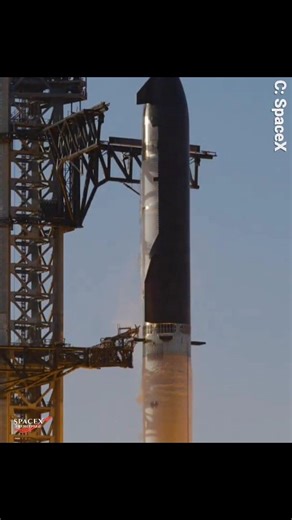 274K views · 8.2K reactions | SpaceX's Superheavy booster is super powerful. That's a crazy amount of thrust. 勞 SpaceX #SpaceX #Starship #Starshiplaunch #Space #CountdownToLaunch #countdown #photography #inspiration #innovation #construction #launch | Space FrontPage | Facebook