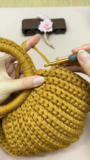 Beginner Crochet Tutorial for Happy Crafting