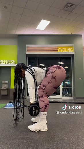 We don’t skip Monday’s nor do we do negativity. They hate me for doing what they choose not to do🫶🏽🤷🏽‍♀️ #foryoupagе #fyp #trendingaudio #hiitfullbody #legdayworkout #gluteworkout #gainz #curvesfordays #thickfit #fitwomen #jigglegymbae #fitness #thickwomentiktok #hardworkpaysoff #thickthighgang