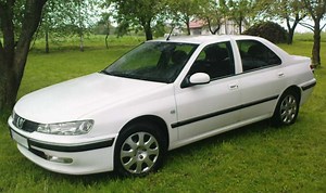 Fuse box diagram Peugeot 406 and relay with assignment and location