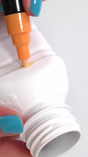 Art Things to Do When Bored: Paint Your Trash!