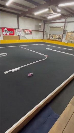 Latrax (traxxas) Rally 1:18 - Offroad track busy for race day so 4wheel carpet laps!!!!