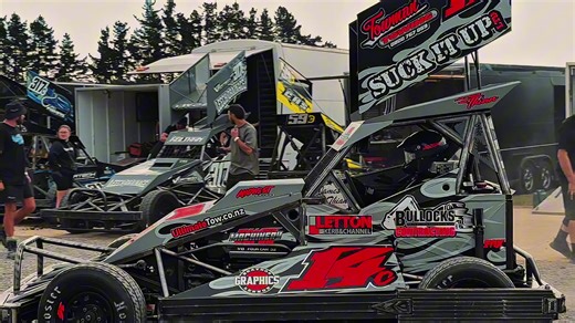 Mastering the Art of Smooth Racing on Dirt Tracks