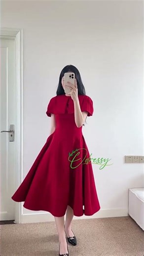 That Red Dress Moment Everyone Deserves 👗💕 #DressLook #Elegant Red Short Sleeve Midi Dress
