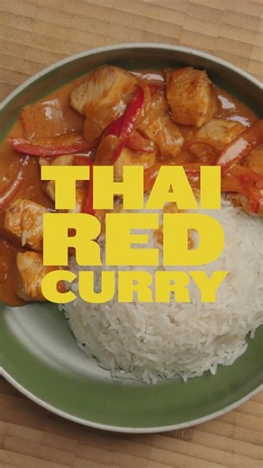 Easy Red Thai Curry with chicken #getfoodsavvy #cooking #budgetfriendlyeats #thairedcurry