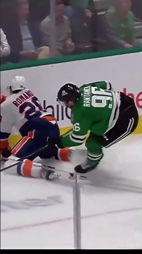 Mikko Rantanen major boarding penalty vs Isles - 18th Nov 2025 #hockey #nhl