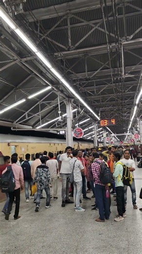 howrah station live