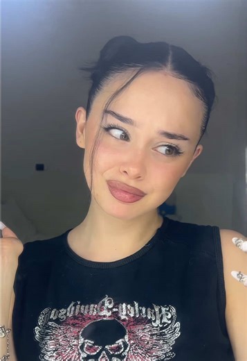 Video di anna brunetti (@wellknownbrunix) con audio originale - anna brunetti
