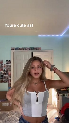 It really be like that doe ✨👍🏼😁🔫 #TooManyShoes #BiggestFan #elfMagicAct #NotTheOne #foryou