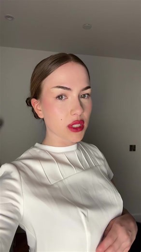 Beth Eleanor (@itsbetheleanor)’s videos with sunet original - Fantomel