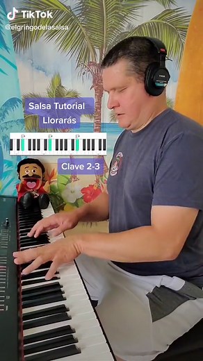Learn How To Play SalsaLlorarás on Piano - Part 1 Tutorial