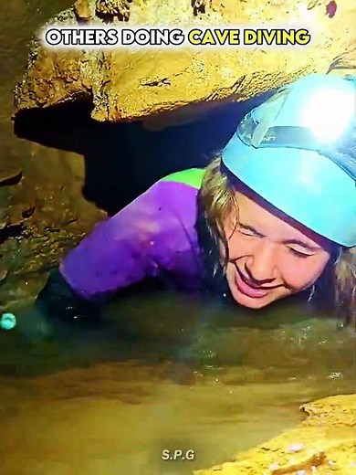 Normal cave divers vs The kin of cave diving 💀🔥