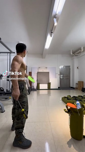 #martial #gym #fitnes #martialarts #ninjawarrior #ninjawarrior #throwingknife #gym #martial #fyp #trending #foryoupage