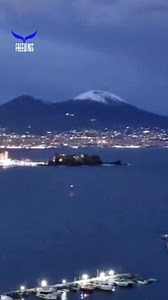 Oggi 29.11.2021 In anteprima assoluta...Il Vesuvio innevato!❤🎶 | Free Wings Napoli