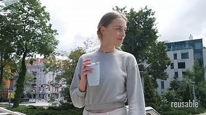 FLSK Kaffeebecher – Premium coffee to go-Becher aus Edelstahl – 100 % auslaufsicher, BPA-frei & doppelwandig – hält 3 h heiß (lemon, 350 ml)