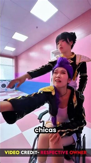 This guy walked into the women's restroom by mistake 😂