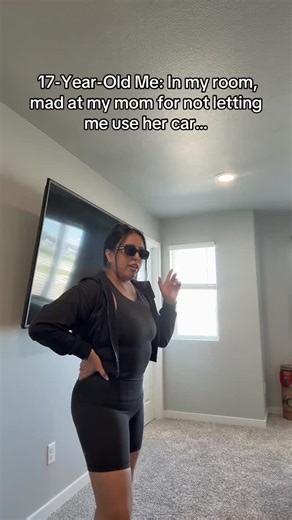 Toboot we didn’t have cell phones back then just calling cards and the cordless phone 😂 and I was usually my video camera.. real old school..this is what we did in our rooms enett😛 | Tonia Jo Hall