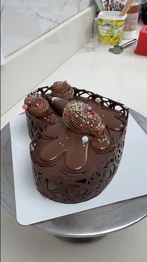 Beautiful chocolate heart shape cake decorating ideas #heartcake #chocolatecake #ganachecake #video