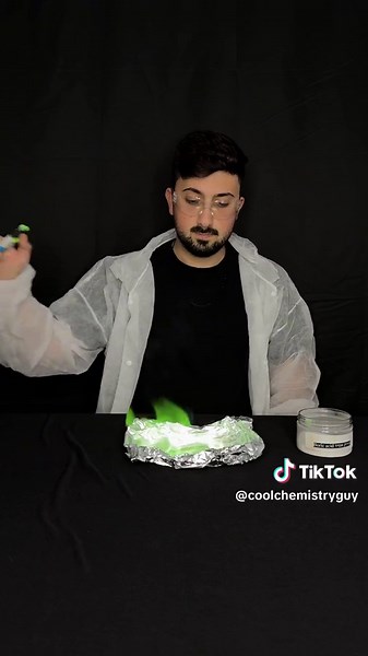 Green Flame Science Experiment: How to Make It