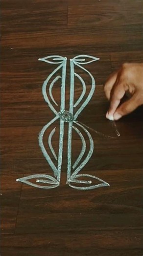easy rangoli 🥰