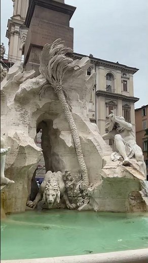 Fontana dei Quattro Fiumi (Fountain of the Four Rivers) in Piazza Navona, Rome, Italy.