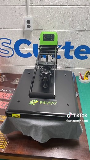 New to Siser Easy Puff HTV? See how it works in this quick video! #uscutter #vinylcutting #howto #tshirts #tshirtbusiness #siser #crafttok #heatpressvinyl #vinyltiktok #htvtiktok