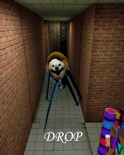 ice cream spider mom vs shot gun in granny chapter 1 #shortvideo #trendinggame #viralspidermom