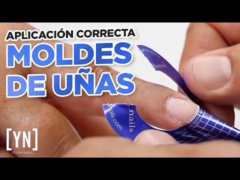 Cómo Aplicar los Moldes para Esculturas de Uñas Acrílica | Spanish Nail Tutorial