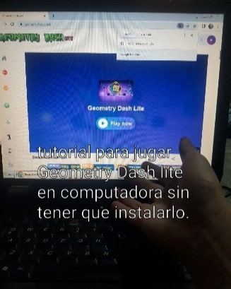 tutorial para jugar Geometry Dash lite en computadora sin tener que instalarlo. #geometrydash